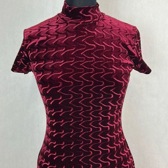 Luly K Long Dress Sz M Burgundy Mock Neck Short Sleeve Semi Formal Party Elegant - Picture 2 of 9